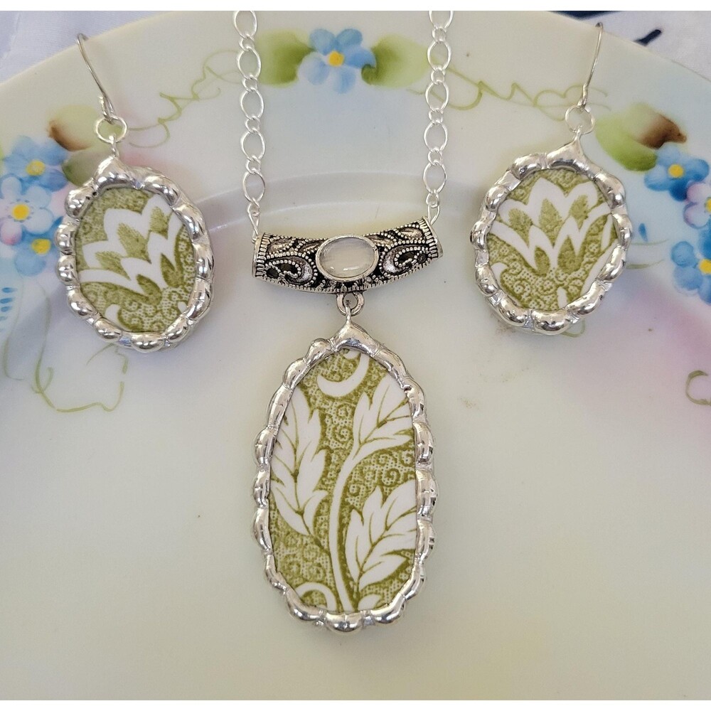 Green Floral Broken China Jewelry Set, Soldered Pendant Necklace & Earrings
